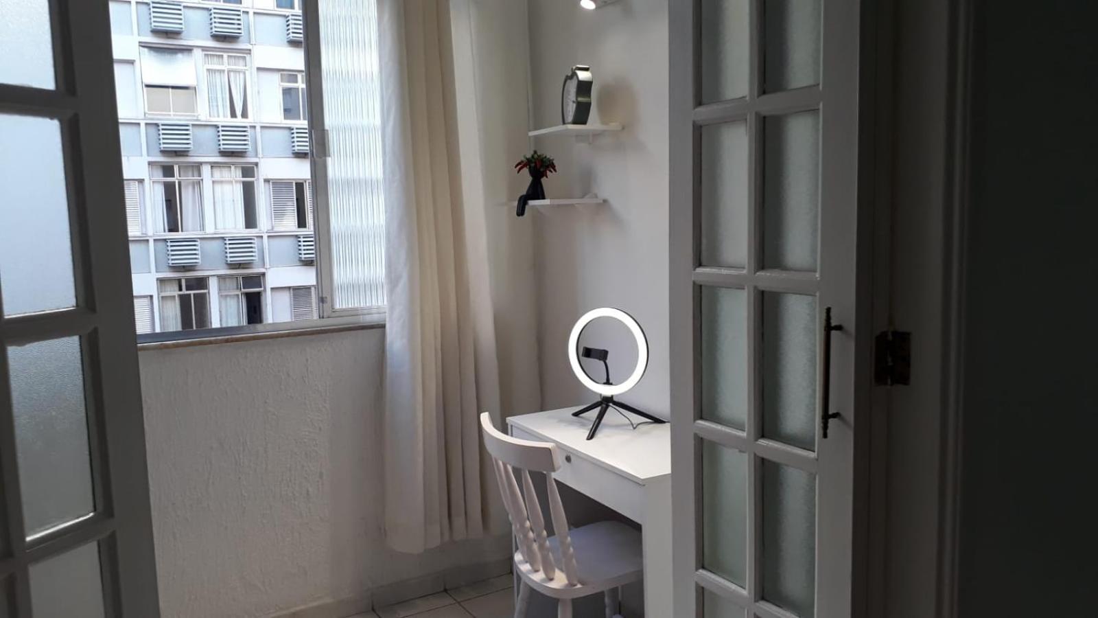Lindo E Barato, Av Copacabana 1032 Apartamento *