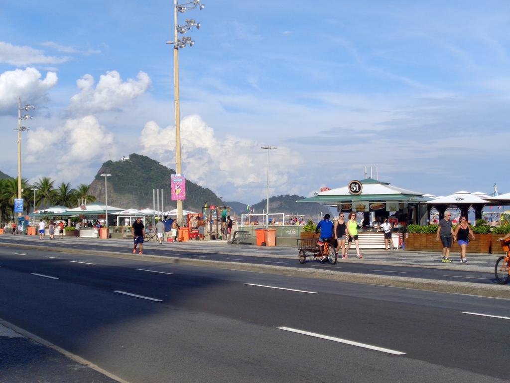 Lindo E Barato, Av Copacabana 1032 Apartamento